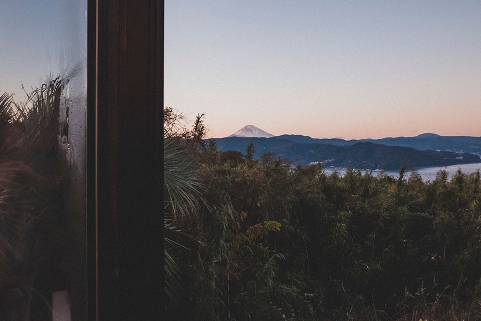 16. 今晩も同じ宿。内風呂からの景色も最高でした、、