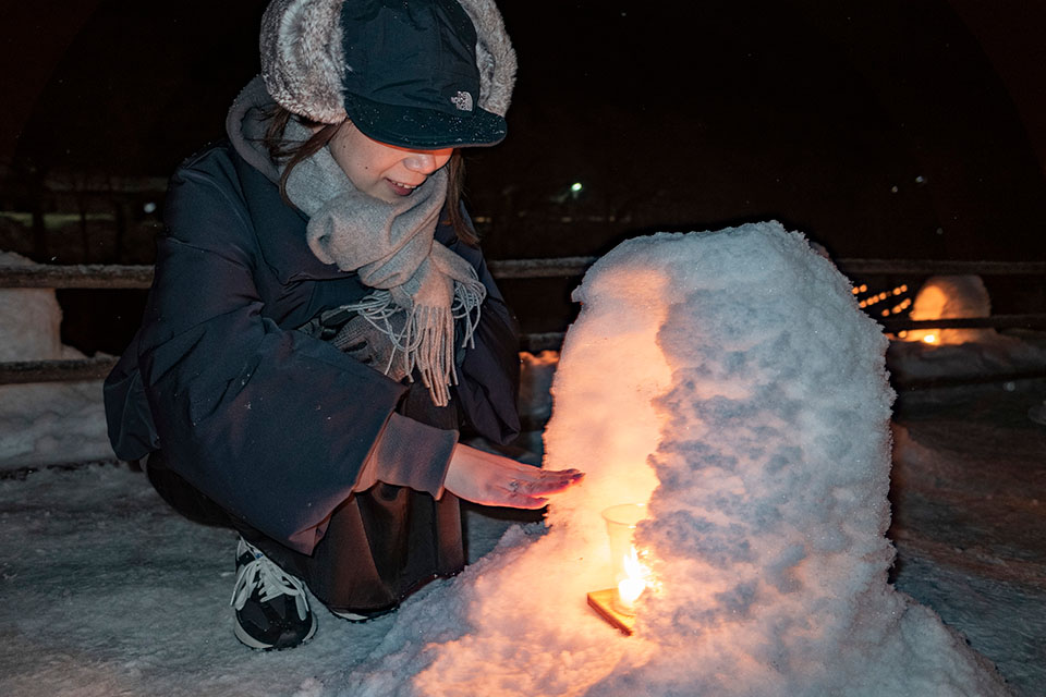 6 - 手作りのミニかまくらが1000個以上並んでるらしい